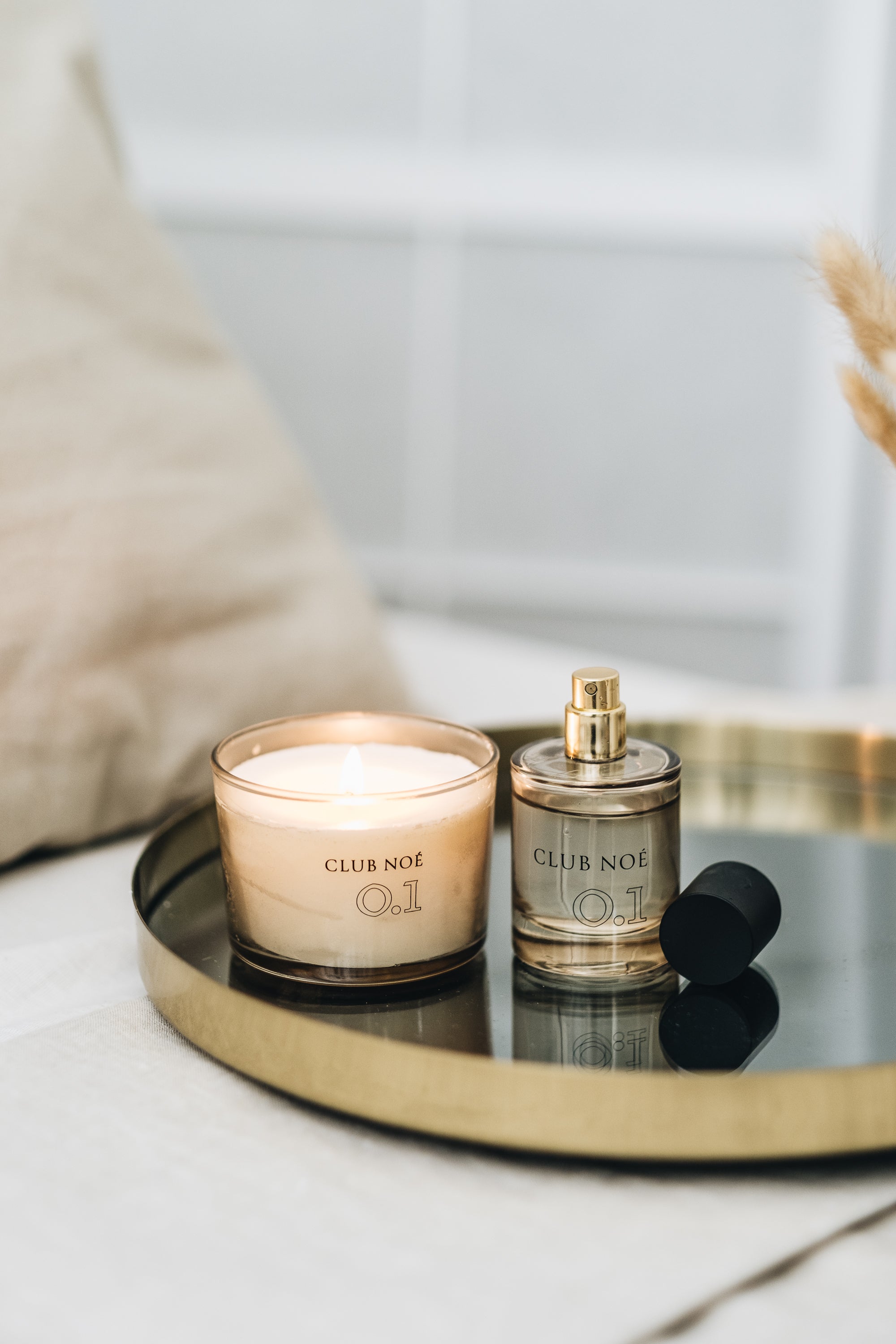 0.1 Soul Set bestehend aus 0.1 Duftkerze und 0.1 Eau de Parfum, von Club Noe