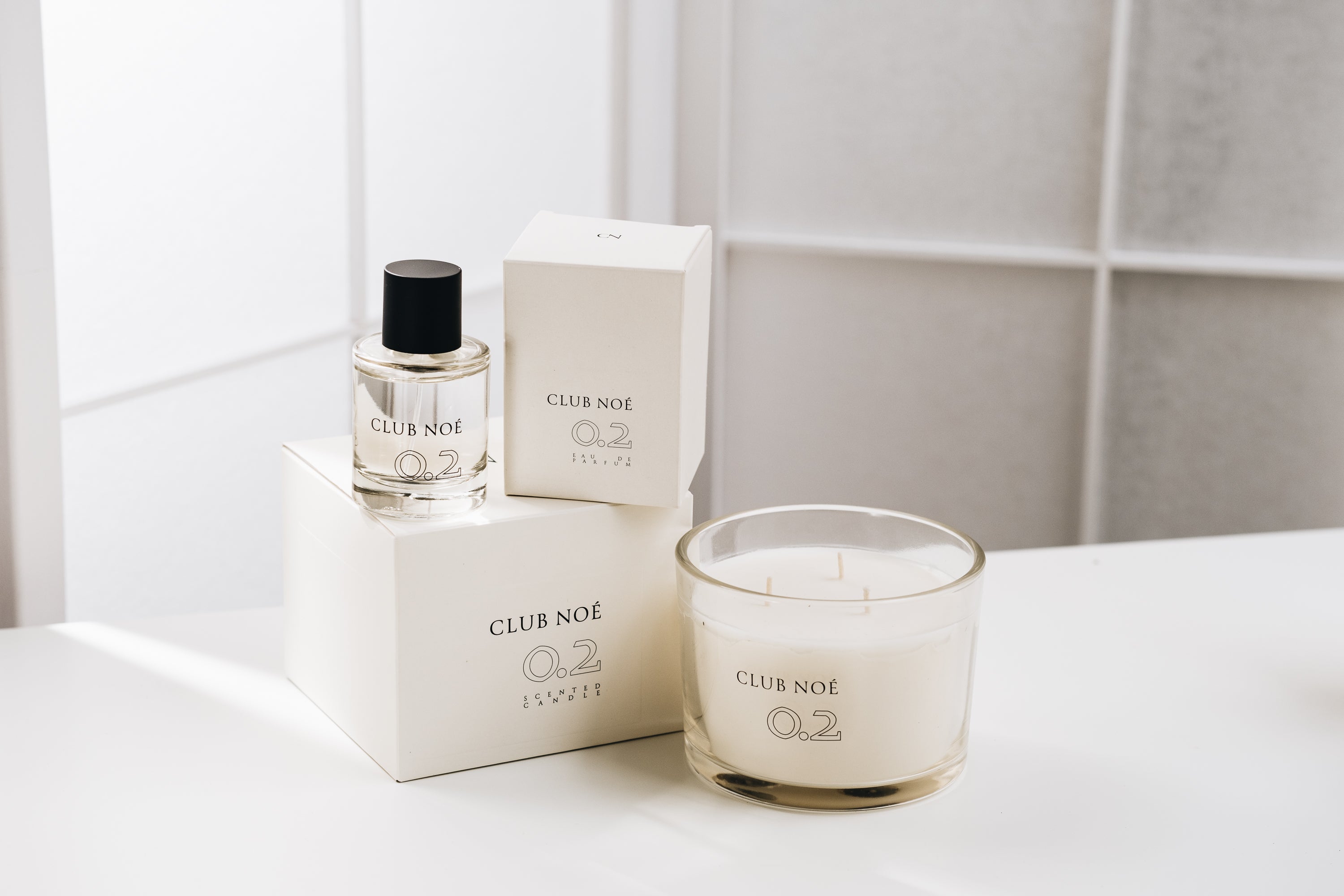 0.2 Soul Set bestehend aus 0.2 Eau de Parfum und 0.2 Duftkerze in durchsichtigem Glas, von Club Noe