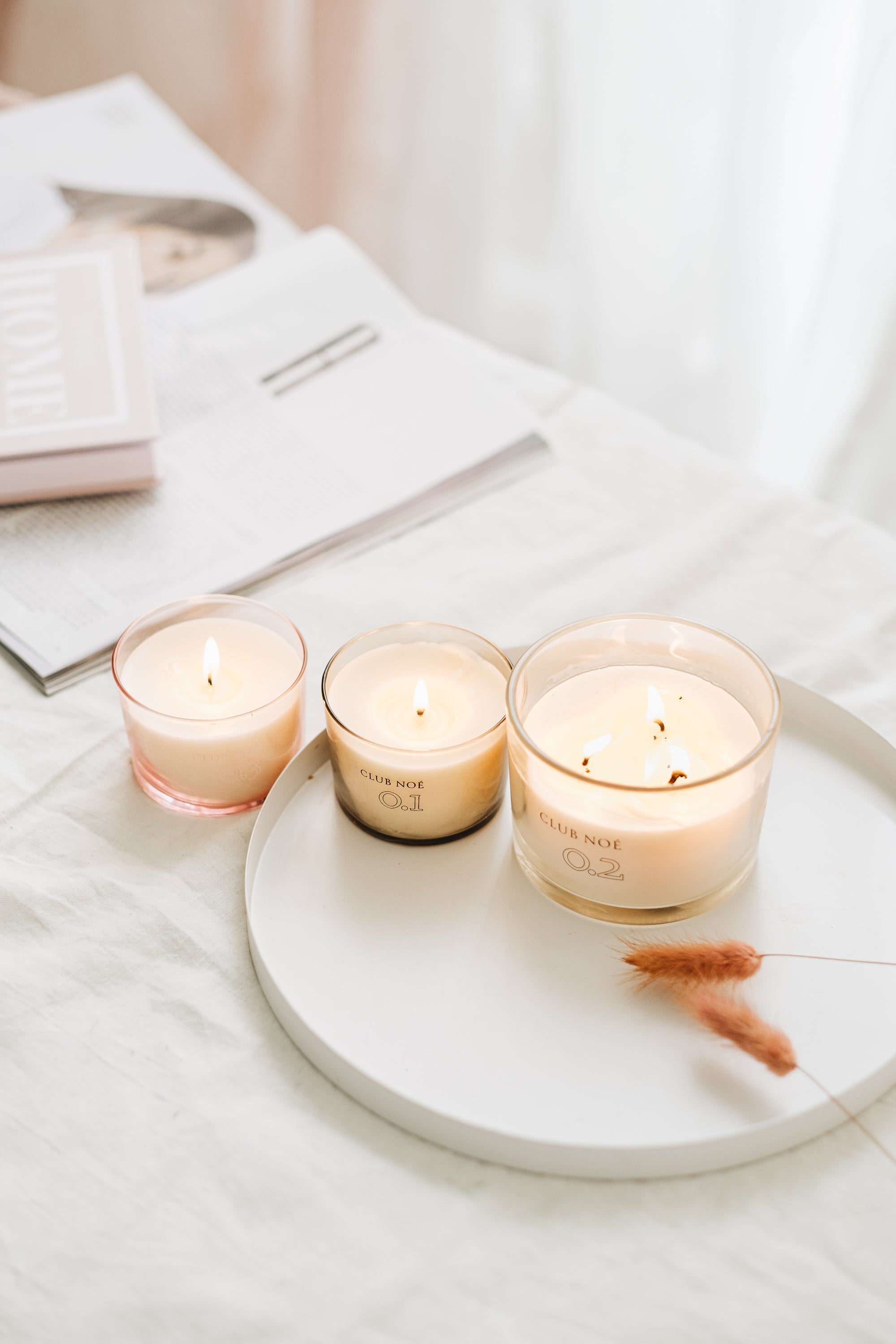 All Collections Candles Set bestehend aus den Duftkerzen 0.1, 0.2 und 0.3 in durchsichtigem Glas, von Club Noe