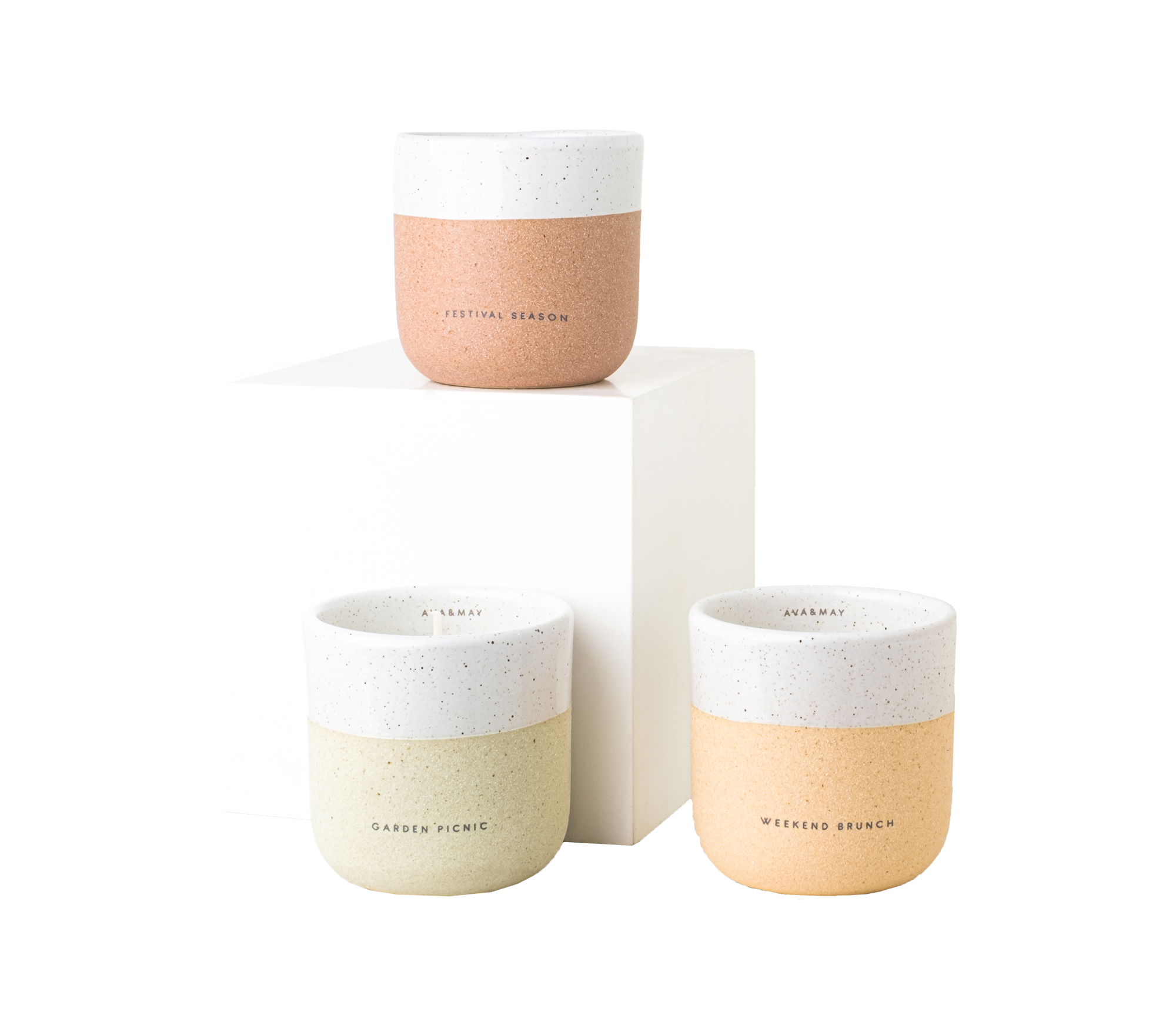 Simple Pleasures Set bestehend aus drei Duftkerzen mit floraler Duftnote, von AVA & MAY
