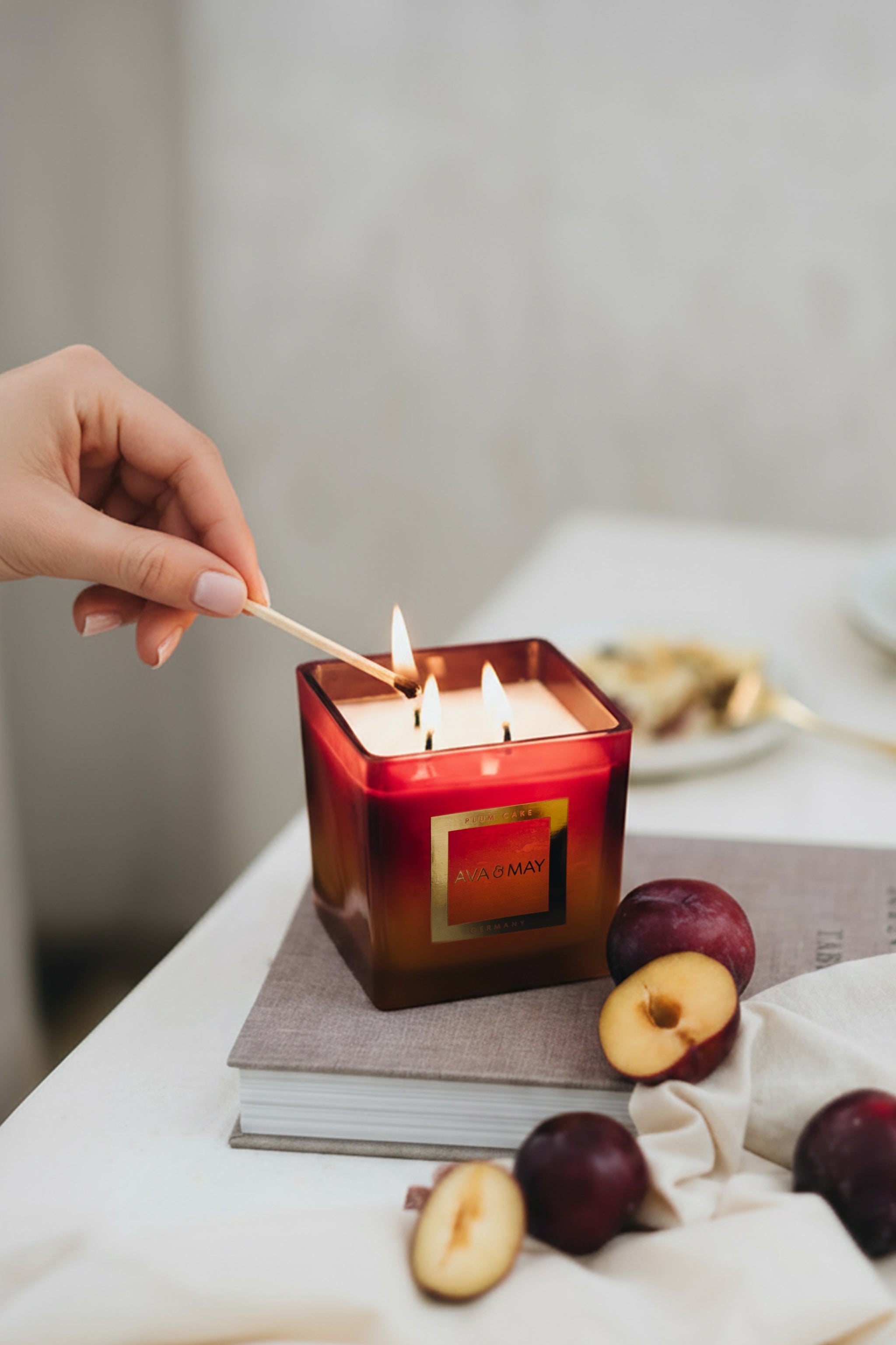 Plum Cake Große Duftkerze