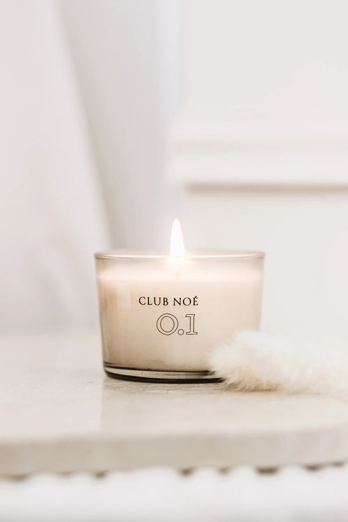 0.1 Duftkerze mit sanfter Jasmin Duftnote in durchsichtigem Glas, von Club Noe