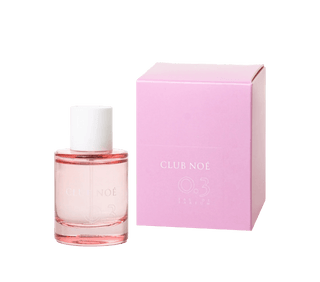 0.3 Eau de Parfum mit einem Hauch von Vanilie-duft in einer rosa Flasche, von Club Noe