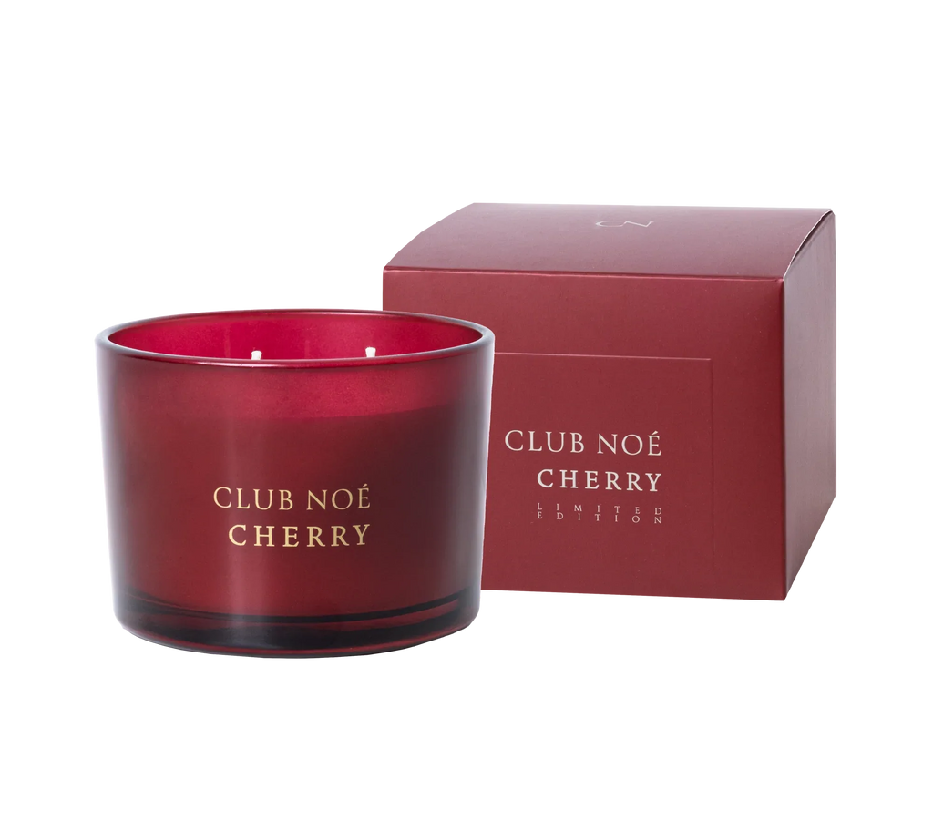 Cherry große Duftkerze mit dem frischen Duft von Kirschen in kirschrotem Glas, von Club Noe
