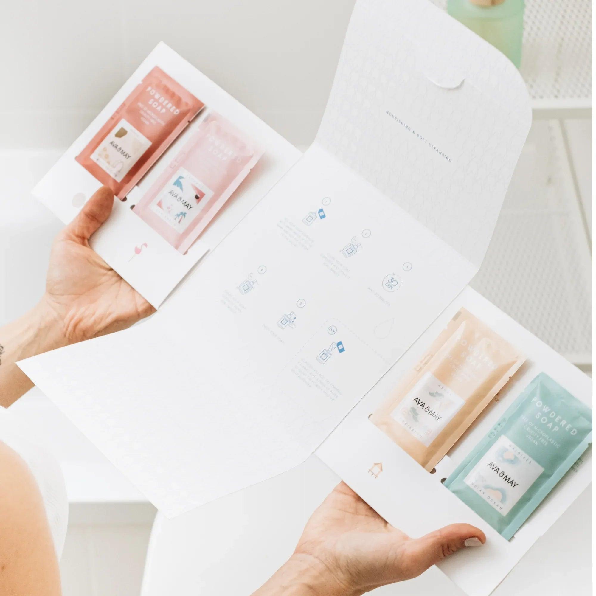 Powdered Soap Discovery Set mit vier unterschiedlichen Seifen-Düften, von AVA & MAY